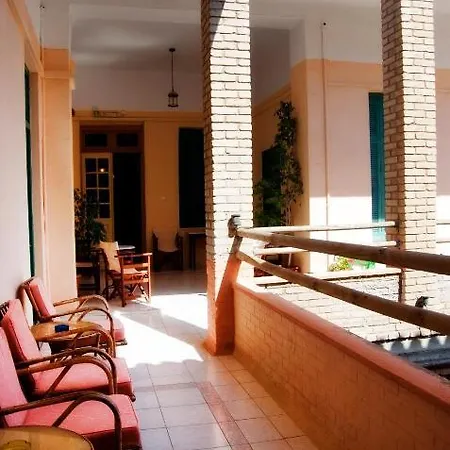 Hotel Avra