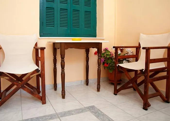 Ξενοδοχείο Avra 2*